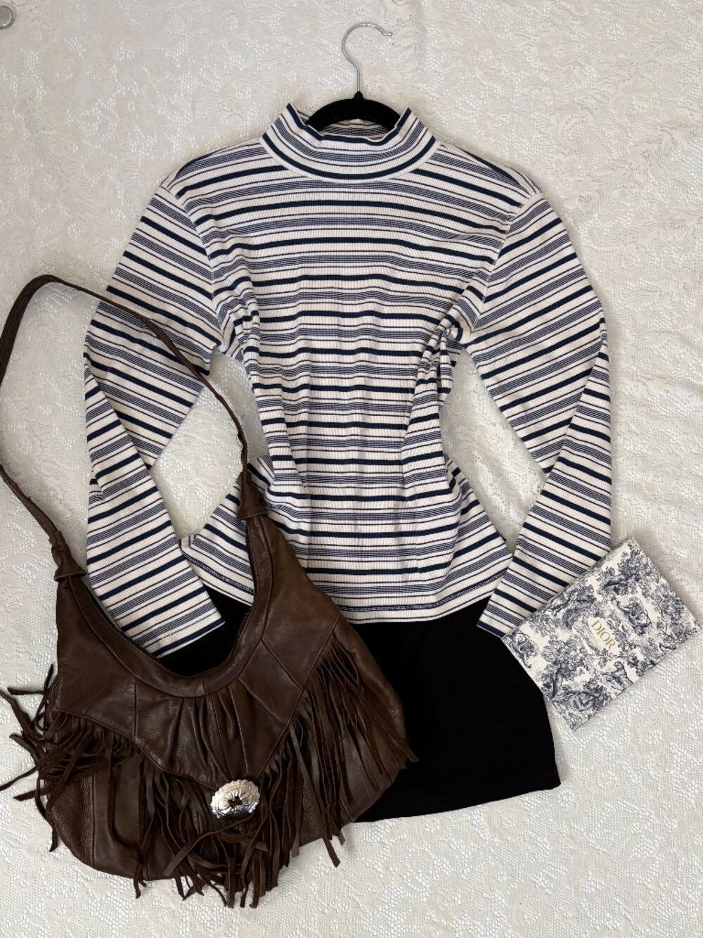 Vintage Liz Claiborne Navy Blue White Striped Ribbed Mock Neck Top Size Medium